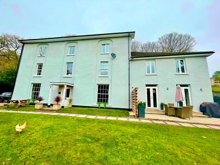 8 Bedroom Detached House For Sale In The Wern, Crumlin Road, Pontypool NP4