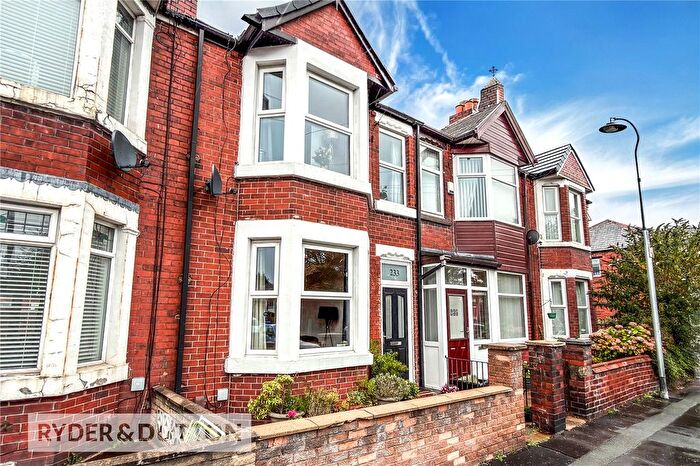 3 Bedroom Terraced House For Sale In Nuthurst Road, New Moston, Manchester, M40