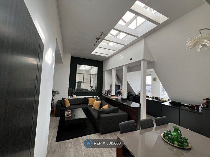 2 Bedroom Flat To Rent In Aldermans Hill, London, N13