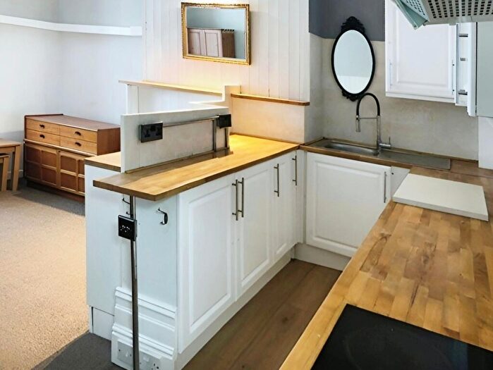 Studio To Rent In Derby Road, PO2