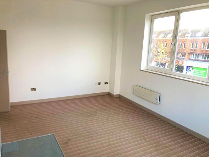 2 Bedroom Apartment To Rent In Cambridgeshire, Peterborough, PE2