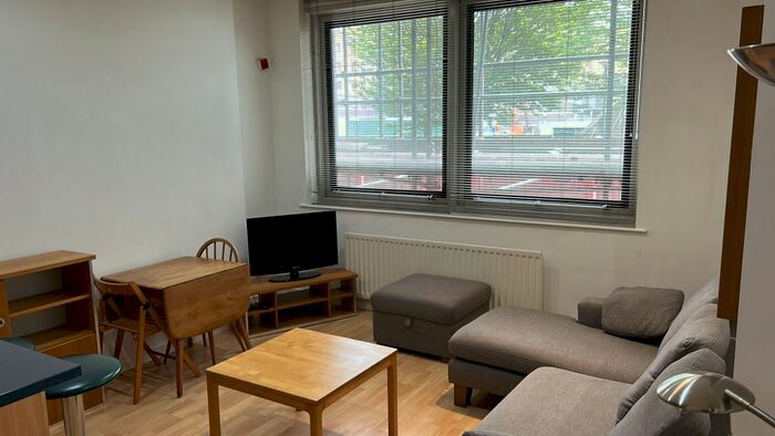 1 Bedroom Flat To Rent In Princess Street, Manchester, M1