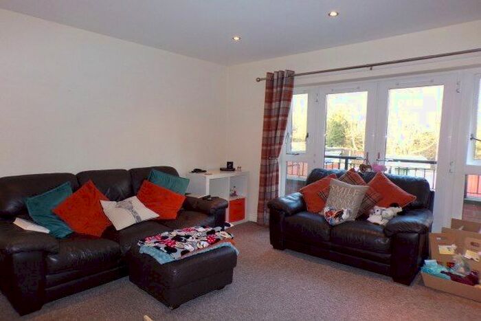 2 Bedroom Flat To Rent In Telford Way, Leicester, LE5