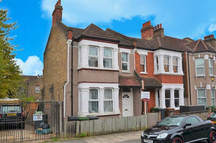 4 Bedroom End Of Terrace House To Rent In Agnew Road, Honor Oak, London, SE23