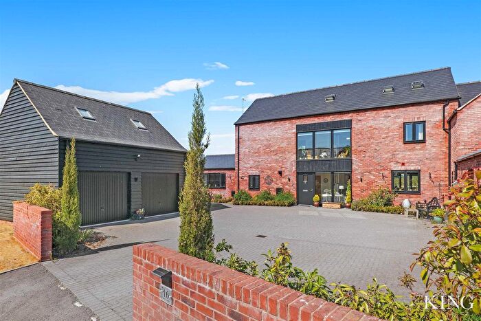 6 Bedroom Link Detached House For Sale In The Orchard, Norton, Evesham, WR11