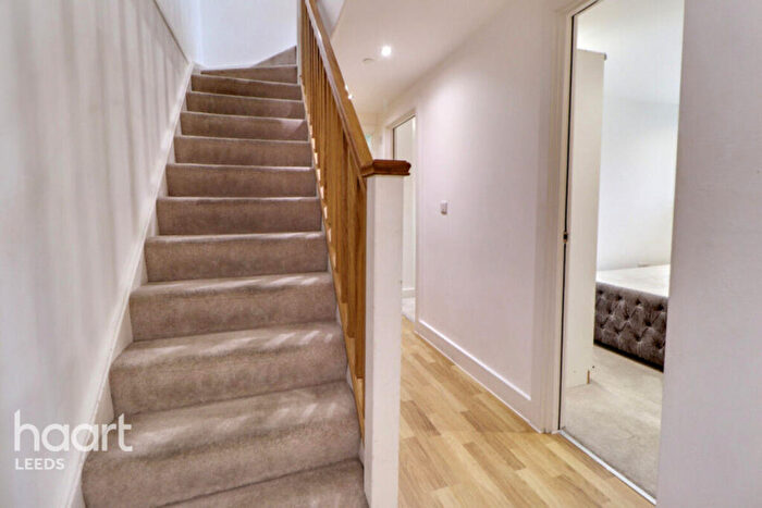 2 Bedroom Apartment For Sale In Mabgate, Leeds, LS9