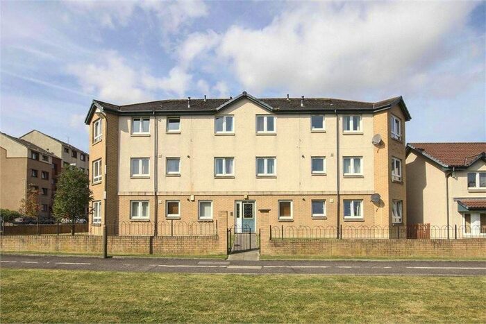 2 Bedroom Flat To Rent In Clovenstone Gardens, Wester Hailes, Edinburgh, EH14