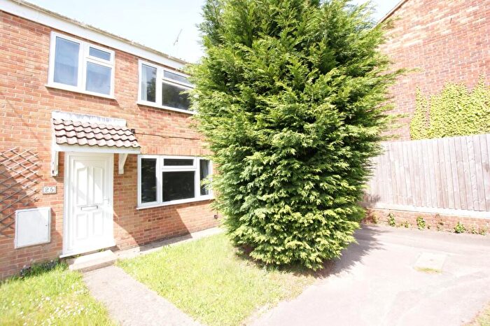 3 Bedroom End Of Terrace House To Rent In Kiln Close, Corfe Mullen, Wimborne, Dorset, BH21