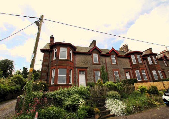 3 Bedroom Flat To Rent In West Terrace, Blackness, EH49