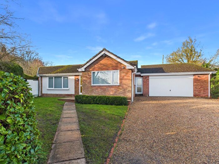 4 Bedroom Bungalow To Rent In Court House Close, Creaton, Northamptonshire, NN6