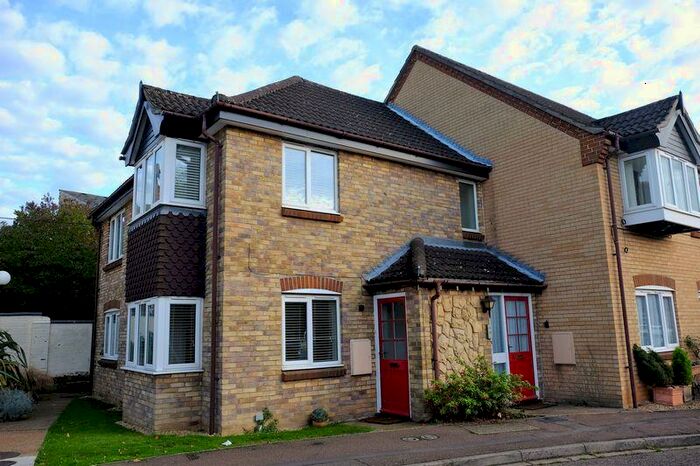 1 Bedroom Flat To Rent In Kimbolton Court, Cobden Avenue, Peterborough, PE1
