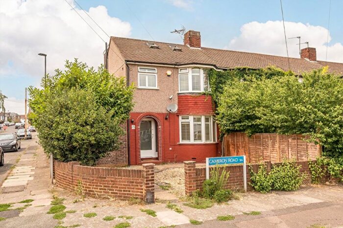 4 Bedroom Semi Detached House To Rent In Cameron Road, Catford, SE6