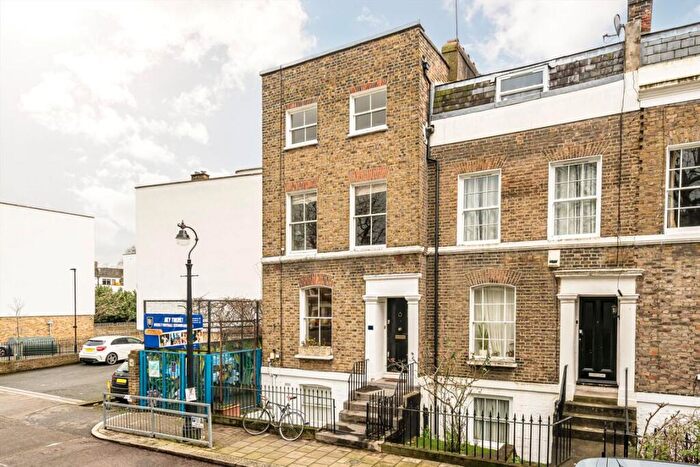 3 Bedroom Flat For Sale In Hanover Gardens, Kennington, SE11