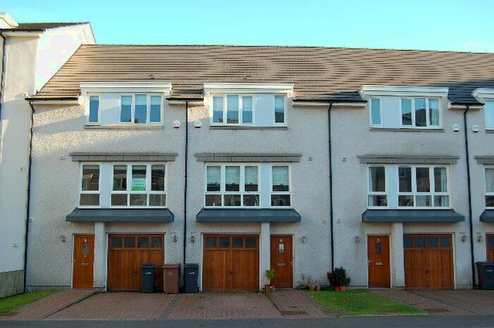 4 Bedroom Terraced House To Rent In Rubislaw View, Kepplestone, Aberdeen AB15