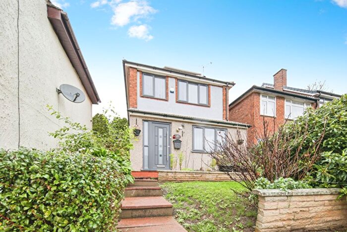 4 Bedroom Detached House For Sale In Coleshill Road, Nuneaton, Warwickshire, CV10