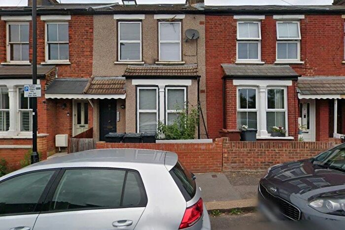 Studio To Rent In Layton Road, Brentford, TW8