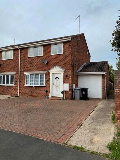 3 Bedroom Semi-Detached House To Rent In Thackers Way, Deeping St. James, Peterborough, PE6