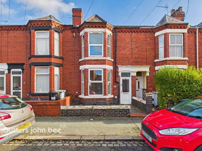 3 Bedroom Terraced House For Sale In Ernest Street, Crewe, CW2