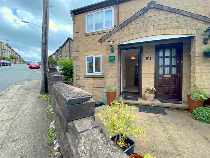 2 Bedroom Flat To Rent In Peel Court, Bury, BL0