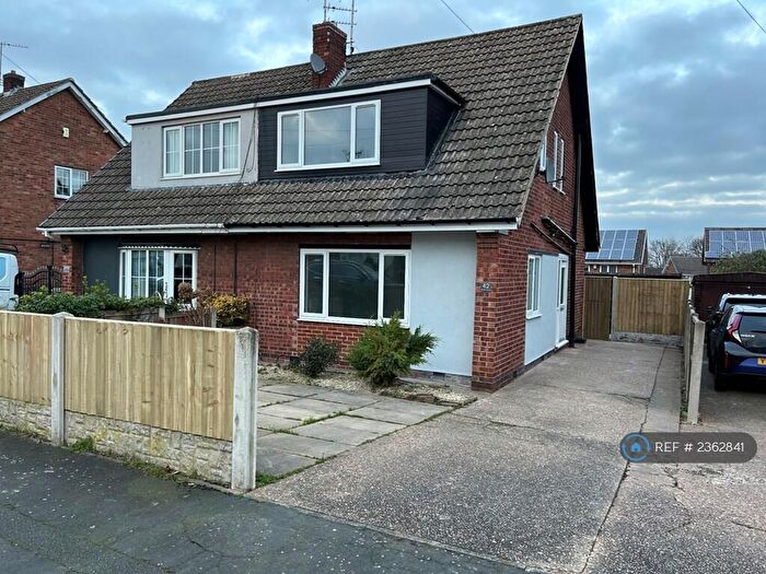 3 Bedroom Semi-Detached House To Rent In Cheriton Avenue, Adwick-Le-Street, Doncaster, DN6