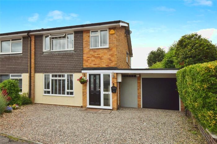 3 Bedroom Semi-Detached House For Sale In Fenn Close, South Woodham Ferrers, Essex, CM3