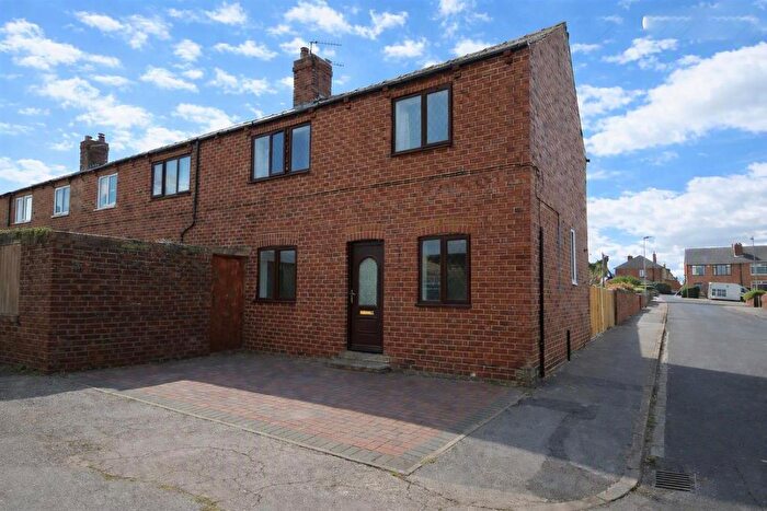 3 Bedroom End Of Terrace House For Sale In Field View Cottages, Featherstone, Pontefract, WF7