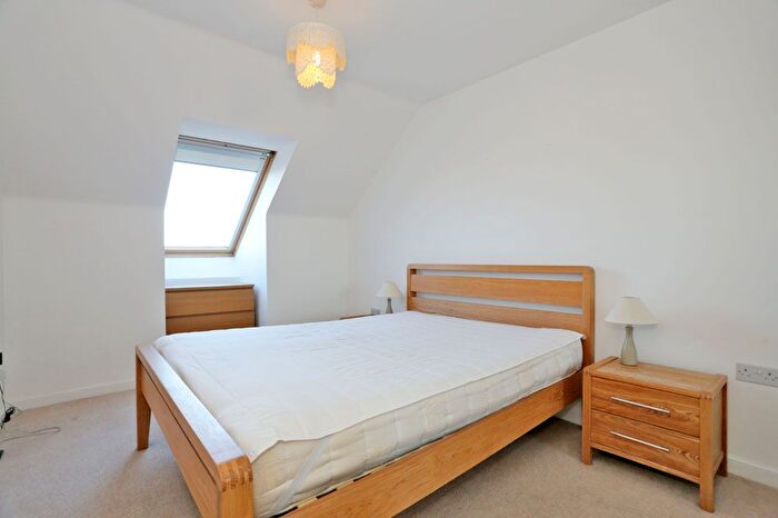 3 Bedroom Flat To Rent In Erroll Street, City Centre, Aberdeen, AB24