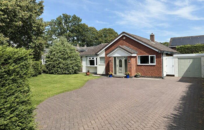 4 Bedroom Detached Bungalow For Sale In Malthouse Lane, Kenilworth, CV8