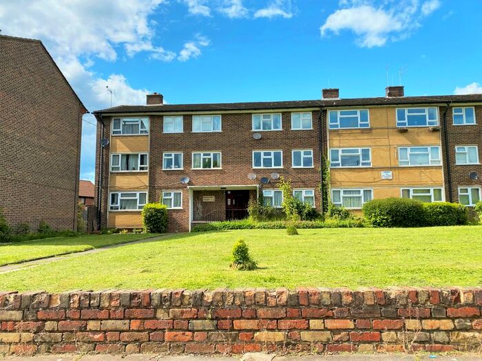 2 Bedroom Flat To Rent In Margaret Court, Margaret Road, New Barnet, EN4