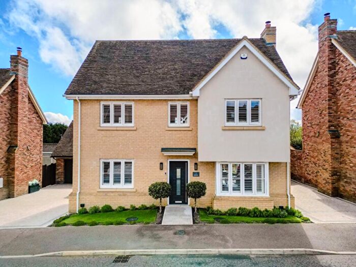 4 Bedroom Detached House For Sale In Solby Wood, Benfleet, SS7