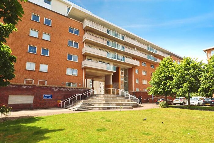 Studio For Sale In Heol Glan Rheidol, Cardiff, CF10