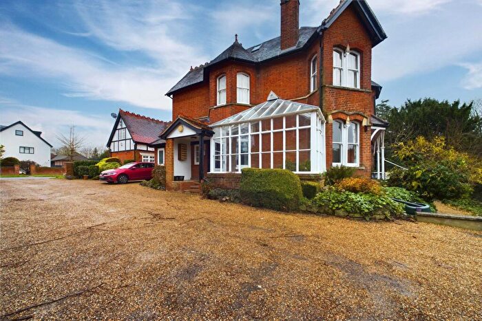 2 Bedroom Apartment To Rent In Boyn Hill Avenue, Maidenhead, Berkshire, SL6