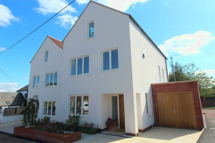 4 Bedroom Detached House For Sale In Walcote, LE17