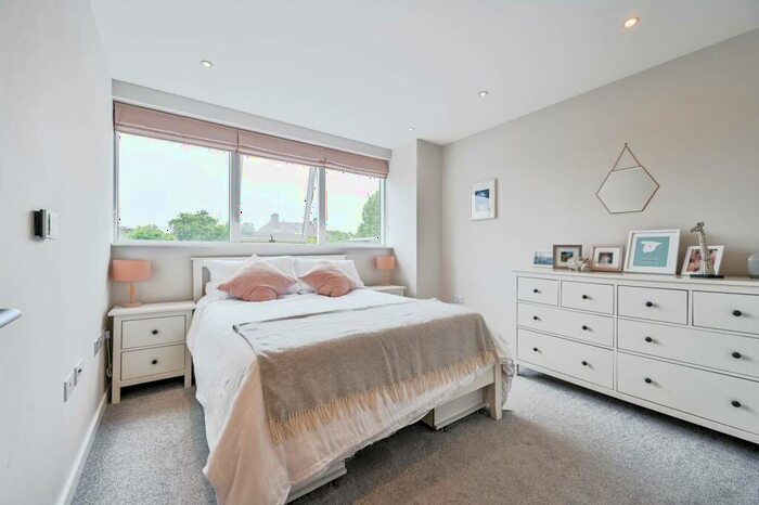 1 Bedroom Flat To Rent In Oldridge Road, Balham, London, SW12