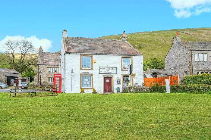 4 Bedroom Detached House For Sale In Buckden Village Store / Private Dwelling, BD23