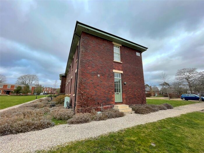 2 Bedroom End Of Terrace House To Rent In The Parade, Caversfield, Bicester, OX27