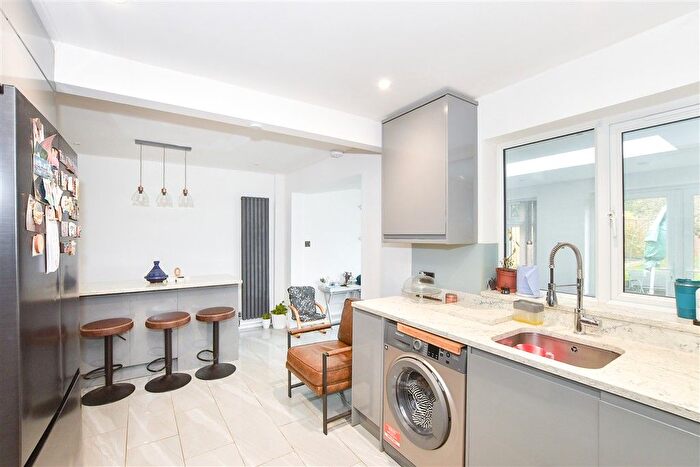 5 Bedroom Semi-Detached House For Sale In Sheddingdean Close, Burgess Hill, West Sussex, RH15