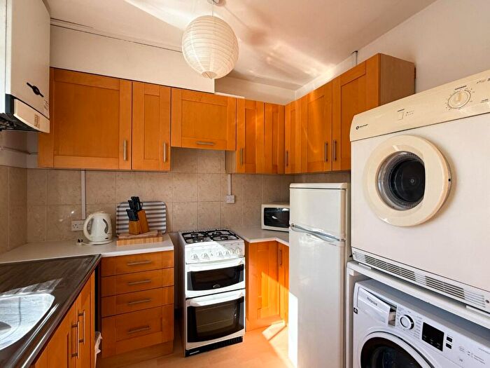 1 Bedroom Flat To Rent In Humberstone Road, Cambridge, CB4