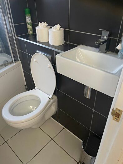 2 Bedroom Semi-Detached House To Rent In Dryden Road, Sheffield, S5