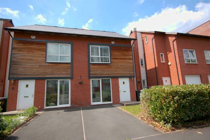 2 Bedroom Semi-Detached House To Rent In Georgia Avenue, West Didsbury, M20