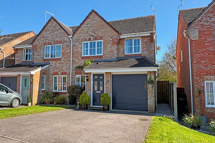 3 Bedroom Semi-Detached House For Sale In Verwood, BH31