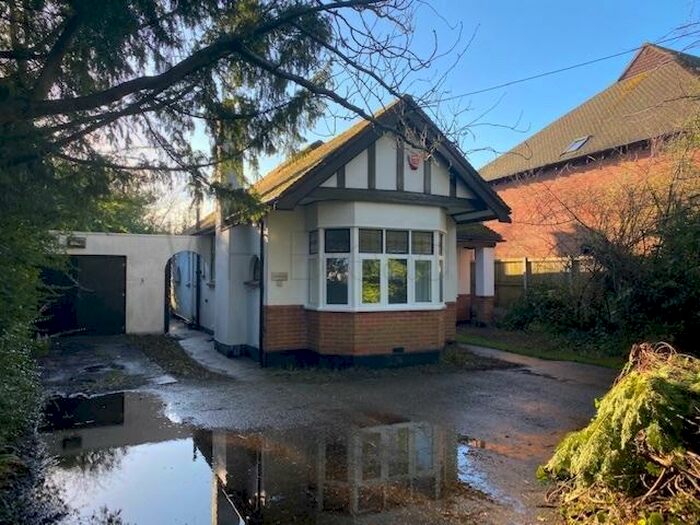 3 Bedroom Detached House To Rent In Blean Common, Blean, CT2