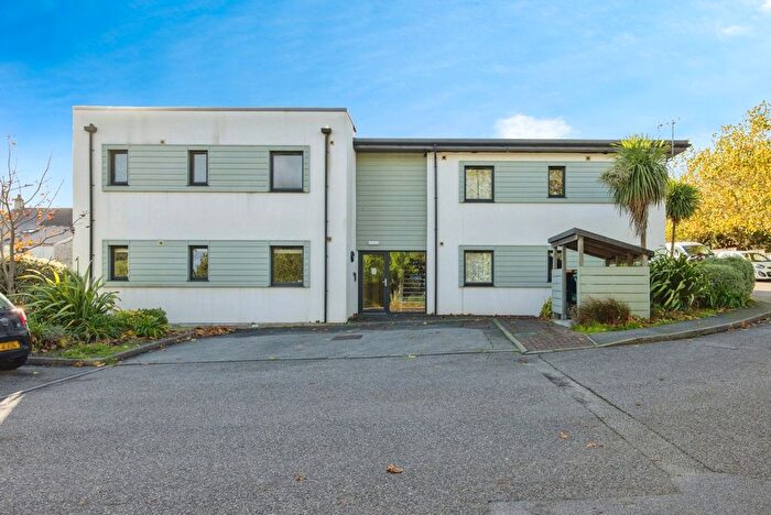 2 Bedroom Flat For Sale In Sandy Hill, St. Austell, Cornwall, PL25