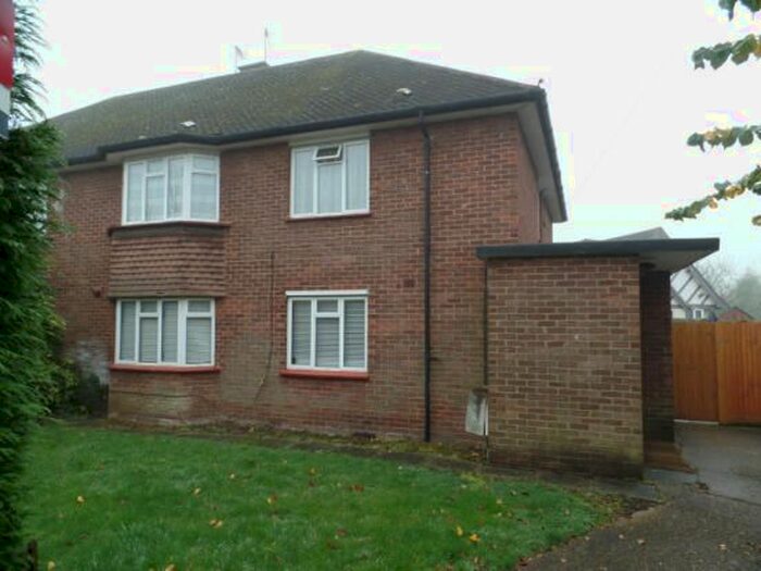 2 Bedroom Maisonette To Rent In Hill Lane, Ruislip, HA4