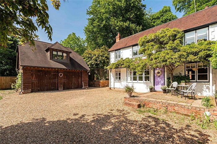 4 Bedroom Semi-Detached House For Sale In Headley Down, Hampshire, GU35