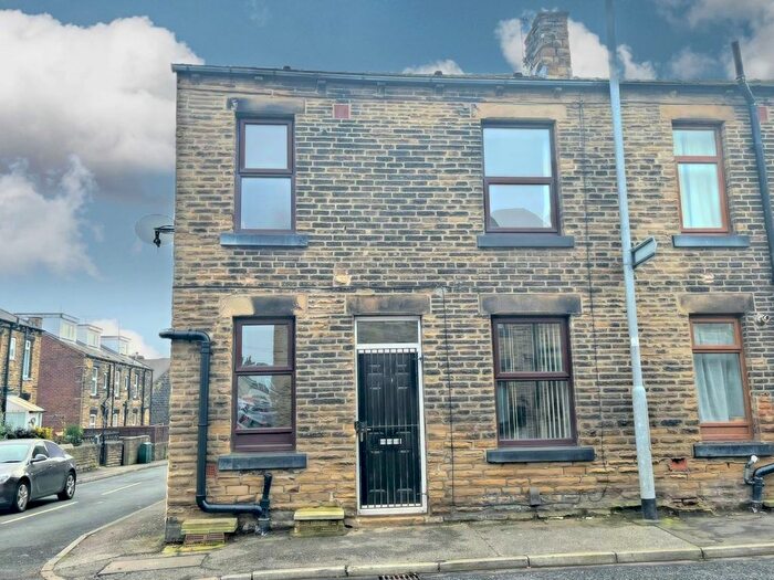 Houses for sale & to rent in LS27 8FT, Jubilee Terrace, Morley South Leeds