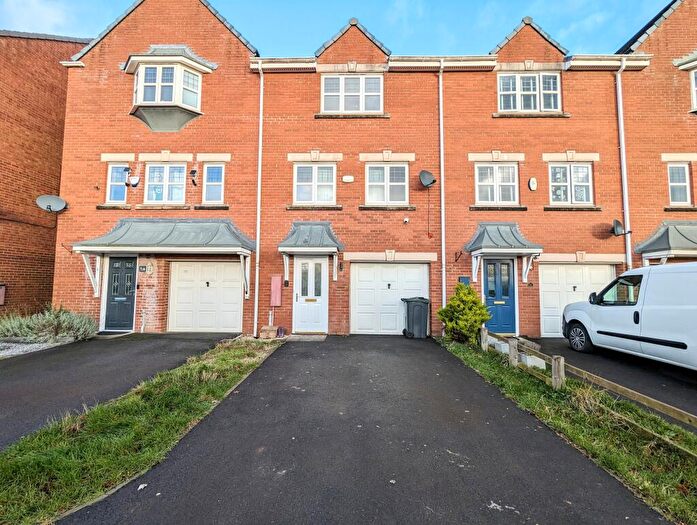 3 Bedroom Town House To Rent In Lowther Drive, Darlington, DL1