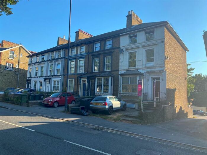 1 Bedroom Flat To Rent In London Road, Allington, Maidstone, ME16