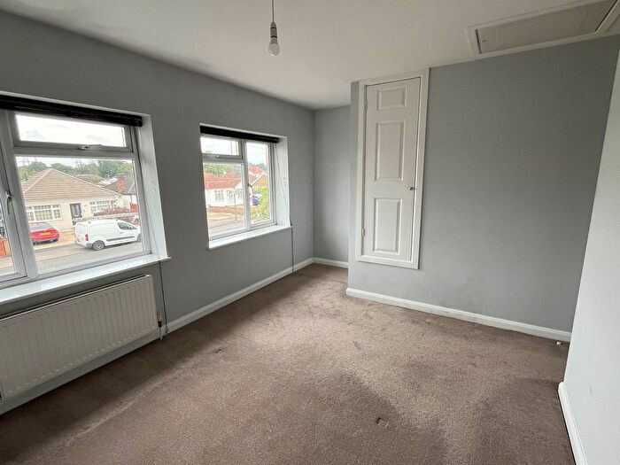 2 Bedroom End Of Terrace House To Rent In Woodthorpe Road, Ashford, TW15
