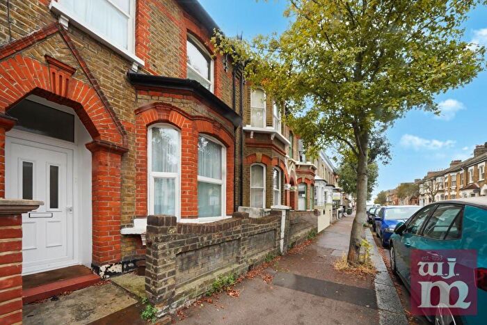3 Bedroom Terraced House To Rent In Ferndale Road, Leytonstone, E11